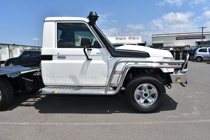 Toyota 70 Series GXL Single Cab MY22 model - TUFF Stock Bull Bar & Brushrails/Steps