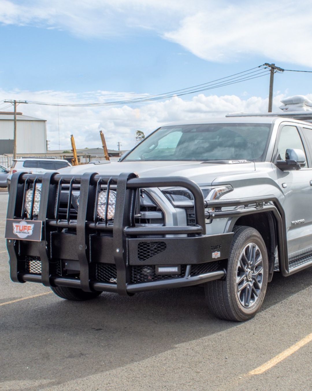 Toyota Tundra 2024 - 4 Post Bullbar incl Double Rails & Steps